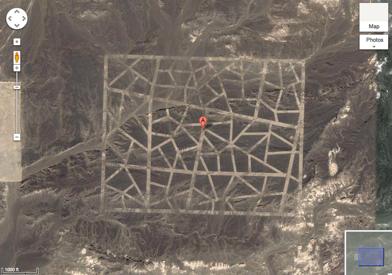 Illustration for article titled Why Is China Building These Gigantic Structures In the Middle of Nowhere?